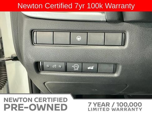 Used 2024 Nissan Rogue SV w/ SV Premium Package AWD/4WD image 32