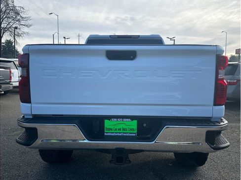 Used 2020 Chevrolet Silverado 2500 LT w/ Z71 Off-Road Package image 6