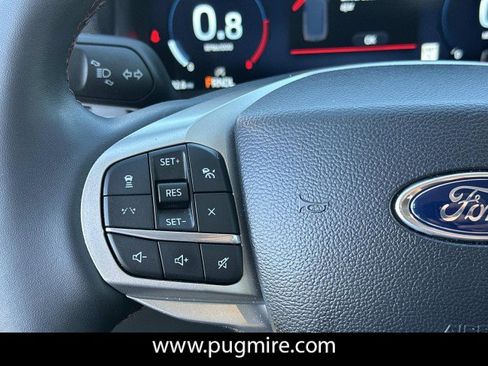 Used 2025 Ford Explorer Active w/ Active Comfort Package image 24