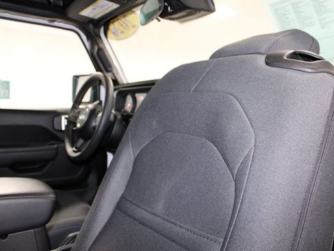 Used 2024 Jeep Wrangler Sport AWD/4WD image 29
