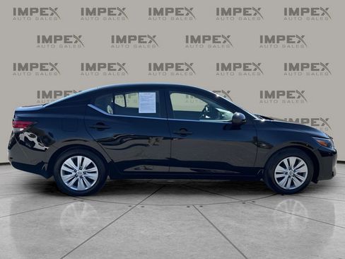 Used 2024 Nissan Sentra S image 6