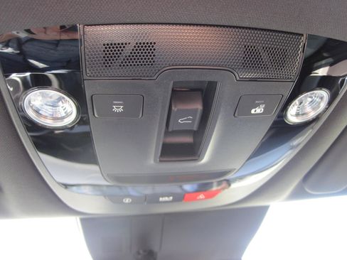 Used 2023 Kia Sportage X-Line w/ X-Line Premium Package AWD/4WD image 18