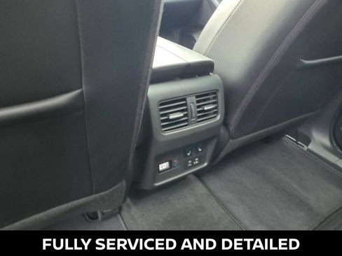 Certified 2021 Nissan Rogue Platinum AWD/4WD image 17