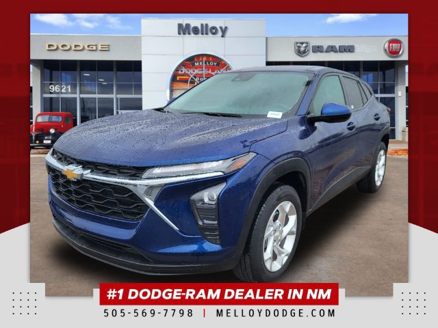 Used 2024 Chevrolet Trax LS w/ LS Convenience Package FWD image 1