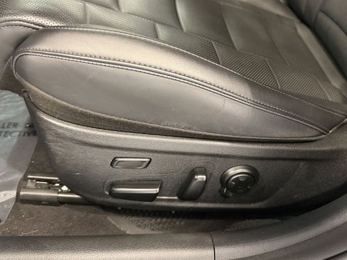 Used 2023 Kia Stinger GT2 image 14