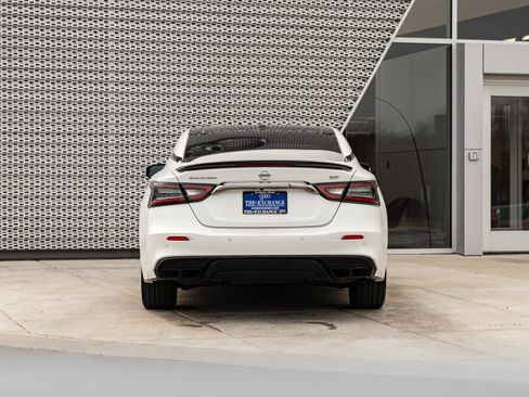 Used 2019 Nissan Maxima SR w/ Premium Package image 32