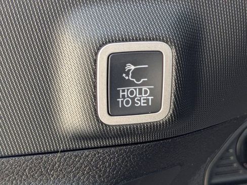 New 2026 Jeep Grand Cherokee Limited Reserve image 13