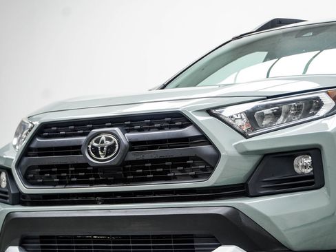 Used 2020 Toyota RAV4 Adventure w/ Convenience Package AWD/4WD image 2
