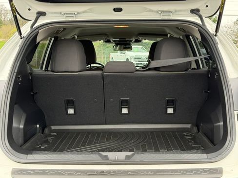 Used 2024 Subaru Crosstrek 2.0i Premium image 25