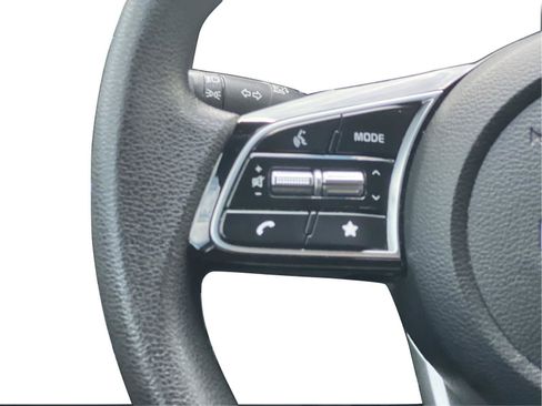 Used 2023 Kia Forte LXS FWD image 20