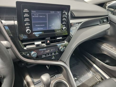 Used 2024 Toyota Camry SE w/ Convenience Package FWD image 14