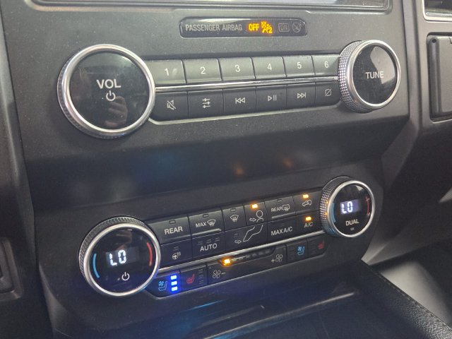 Used 2021 Ford Expedition Limited RWD image 24