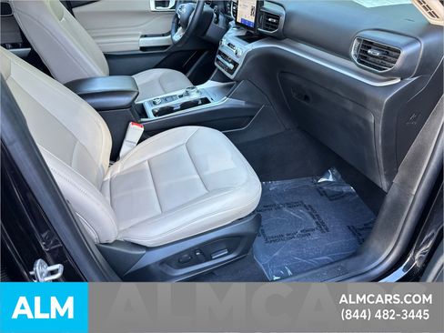 Used 2023 Ford Explorer XLT w/ Equipment Group 202A image 16