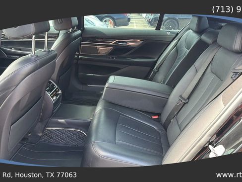 Used 2018 BMW 740i RWD image 22