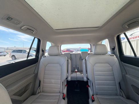 Used 2021 Volkswagen Atlas SEL Premium AWD/4WD image 32