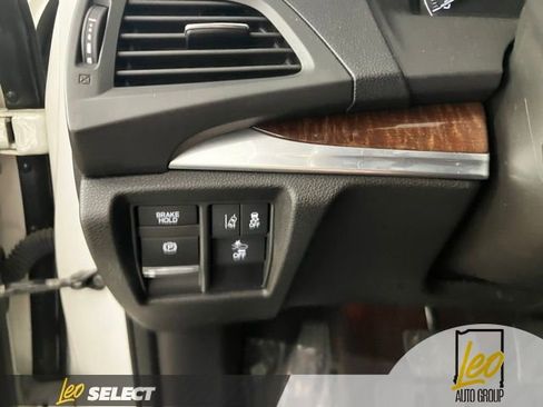 Used 2017 Acura MDX SH-AWD w/ Technology Package image 11