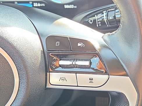 Used 2024 Hyundai Elantra Limited image 28