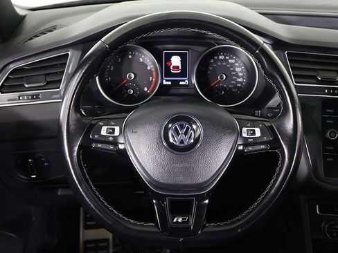 Used 2020 Volkswagen Tiguan SE R-Line FWD image 42