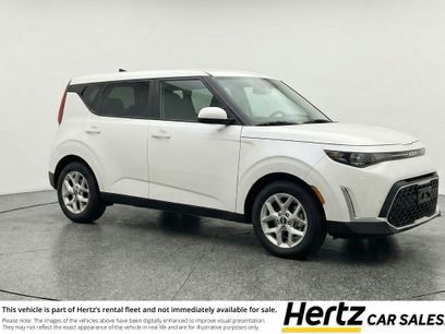 Used 2025 Kia Soul LX w/ LX Technology Package