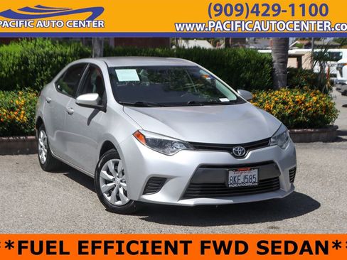 Used 2016 Toyota Corolla LE FWD image 1