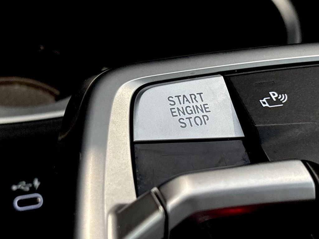Used 2024 BMW X1 xDrive28i AWD/4WD image 19