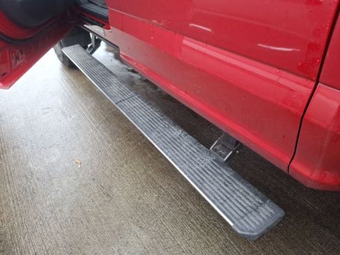 Used 2022 Ford F250 Lariat w/ Tremor Off-Road Package image 11