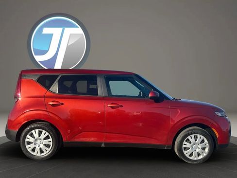 Used 2021 Kia Soul LX image 6