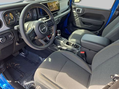 Used 2024 Jeep Wrangler Unlimited Sport AWD/4WD image 18