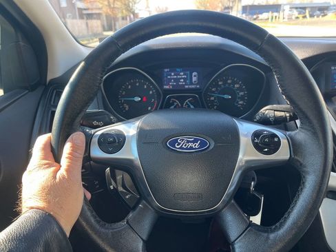 Used 2014 Ford Focus SE w/ Equipment Group 201A image 17