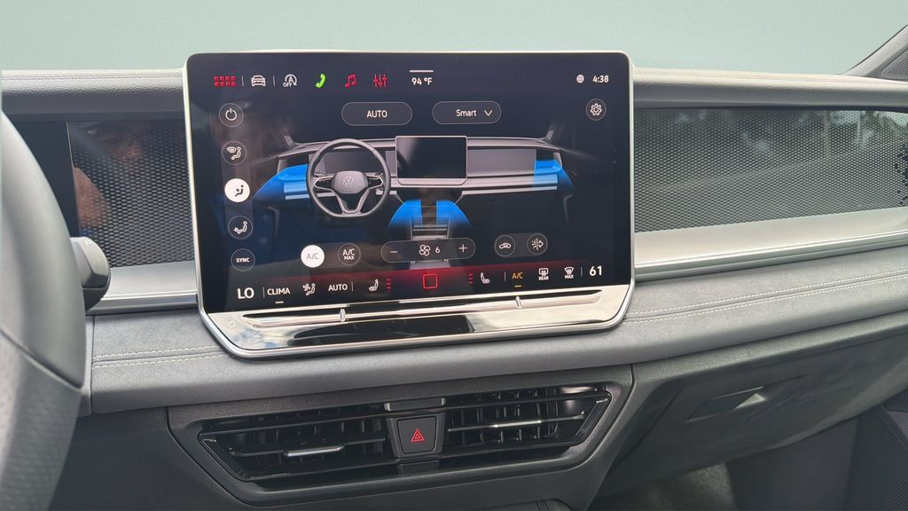 New 2026 Volkswagen Tiguan SE R-Line FWD image 19