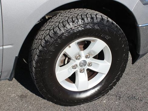 Used 2024 RAM 1500 Classic SLT image 29