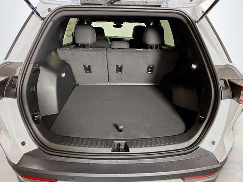 New 2026 Chevrolet Equinox LT w/ Safety and Technology Package FWD image 24