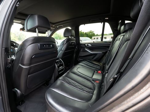 Used 2022 BMW X5 M50i w/ Executive Package AWD/4WD image 38