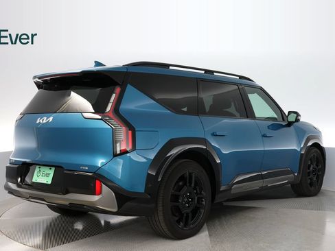 Used 2024 Kia EV9 GT-Line AWD/4WD image 3