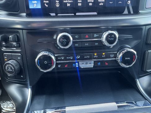 Used 2025 Ford F150 Raptor AWD/4WD image 23