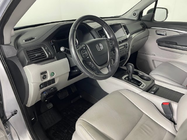Used 2017 Honda Pilot EX-L image 3