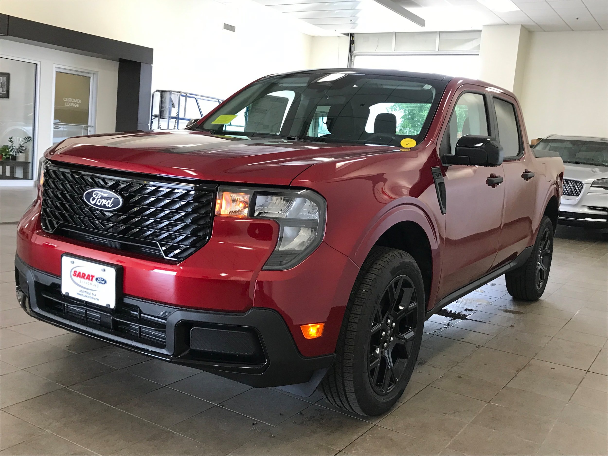 New 2026 Ford Maverick XLT w/ XLT Luxury Package AWD/4WD image 4