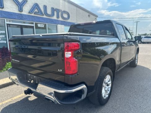 Used 2024 Chevrolet Silverado 1500 LT w/ Z71 Off-Road Package AWD/4WD image 4
