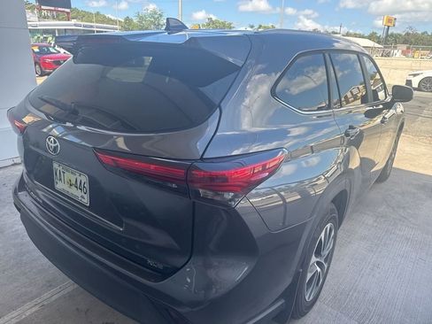 Used 2023 Toyota Highlander XLE image 7