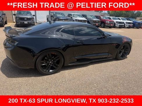 Used 2018 Chevrolet Camaro LT w/ Redline Edition RWD image 9
