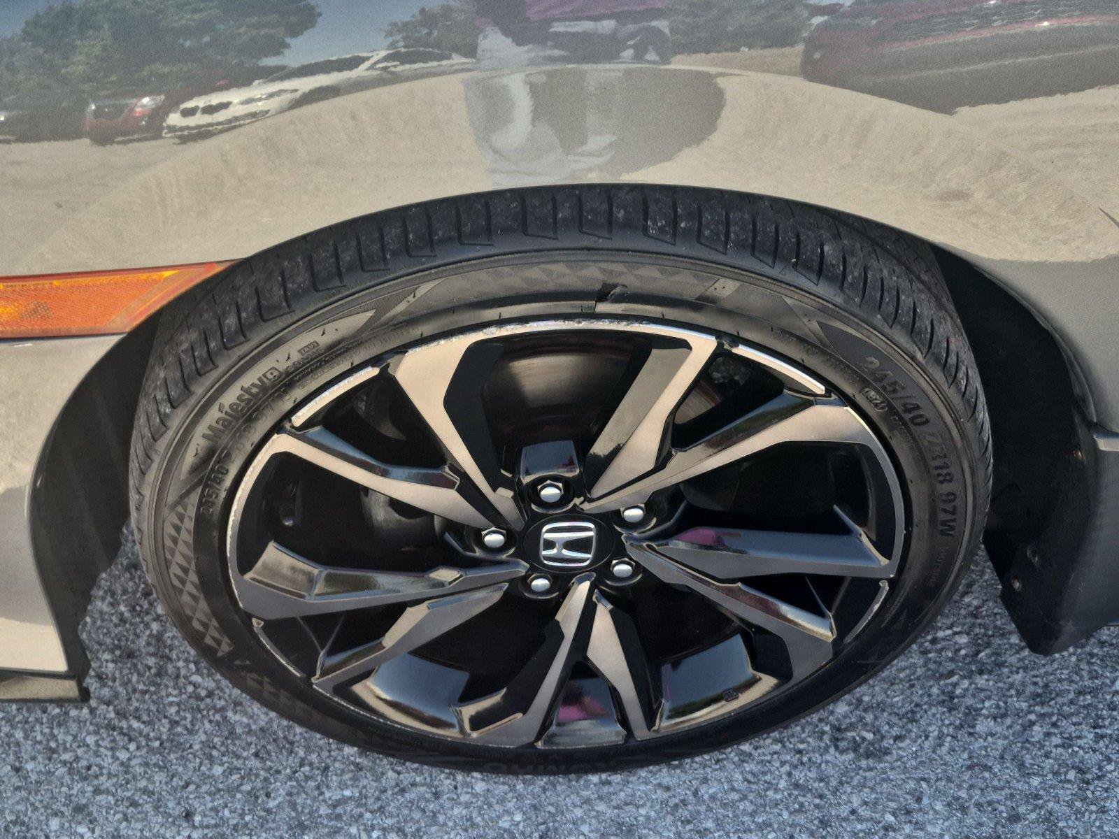Used 2019 Honda Civic Sport Touring image 10