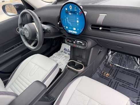 Used 2025 MINI Cooper S image 28