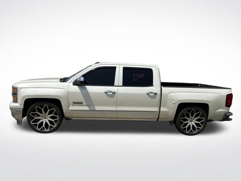 Used 2014 Chevrolet Silverado 1500 LT w/ Texas Edition, 1LT Trim RWD image 11