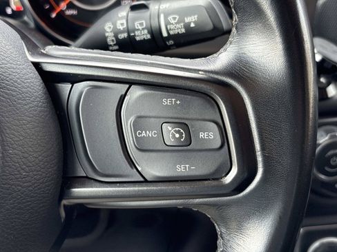 Used 2020 Jeep Wrangler Sport AWD/4WD image 19