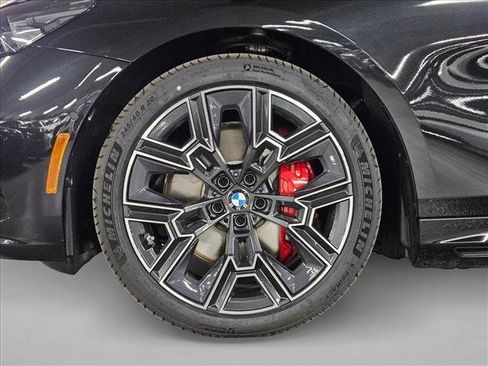 New 2026 BMW i5 eDrive40 w/ M Sport Package image 9