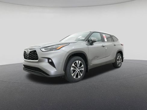 New 2026 Toyota Highlander XLE AWD/4WD image 17