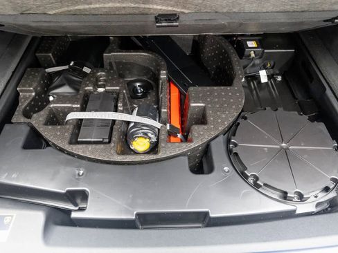 Used 2023 Lamborghini Urus S image 47