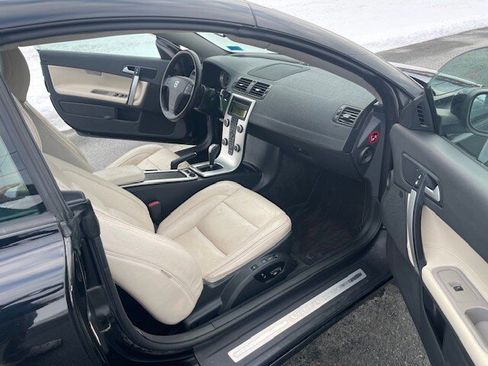 Used 2011 Volvo C70 T5 image 11