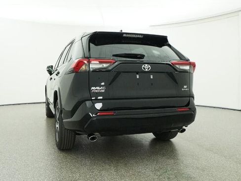 New 2025 Toyota RAV4 SE image 22