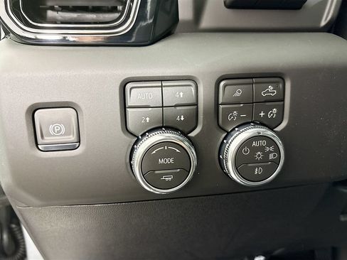 New 2026 GMC Sierra 2500 AT4X AWD/4WD image 10